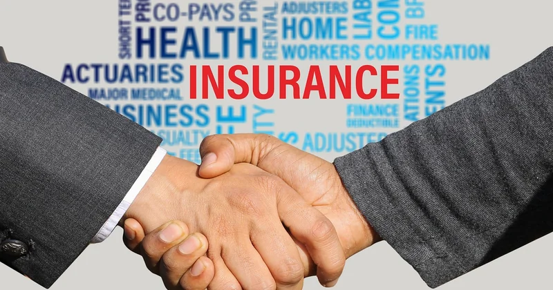 Assurance et aspects légaux : ce qu'il faut vérifier avant de se lancer